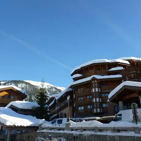 Skis Aux Pieds - 4 Pers. * Куршевель